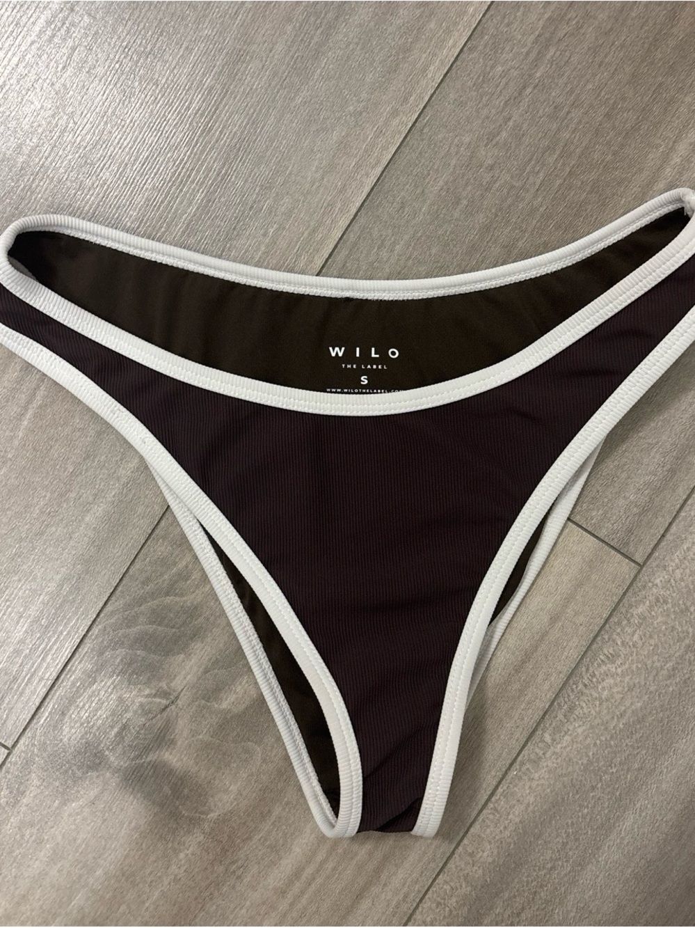 Wilo Dark Brown Ribbed Bikini Bottom with White Trim